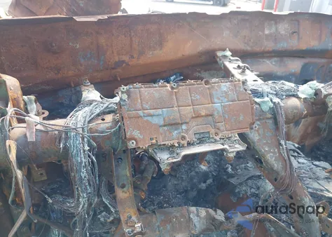 2024 Toyota Tundra Hybrid 1794 Edition из США, поврежденный, VIN 5TFMC5DB4RX051233